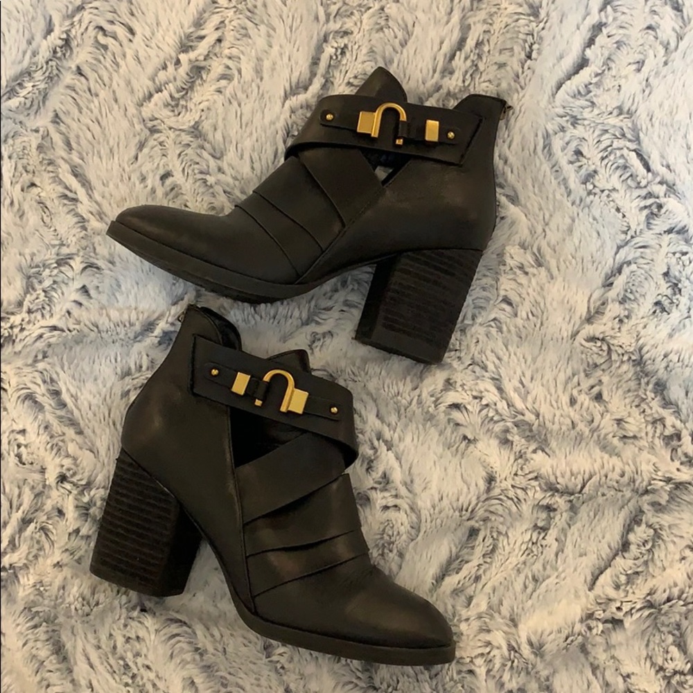 Isola Bootie